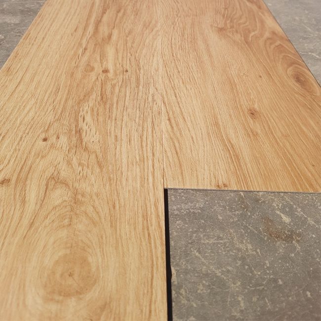 Виниловое покрытие: OAK BARNIS
