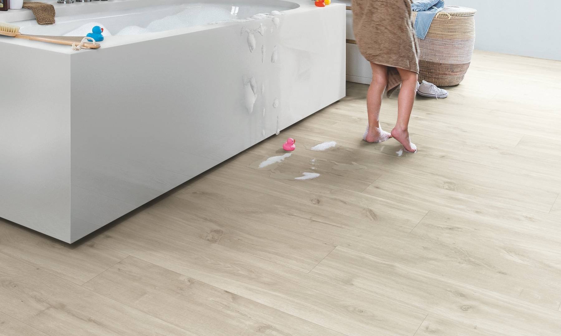 Водостойкий ламинат Quick-Step (Квик Степ) от Свит Паркету в Киеве