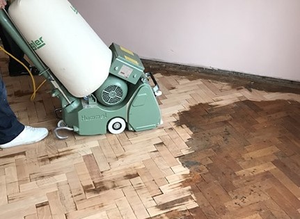 Можно ли циклевать паркет своими руками?